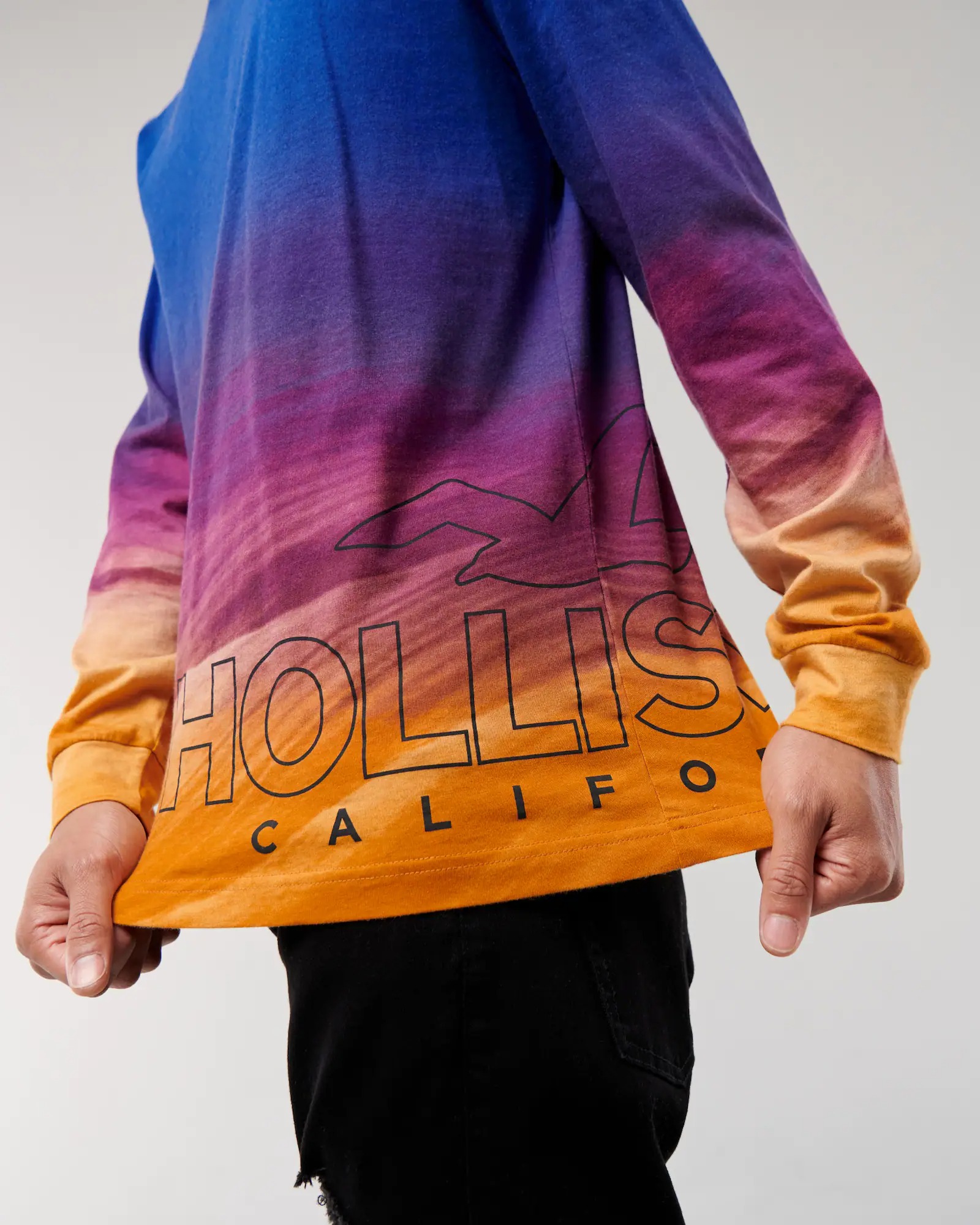 МУЖСКОЙ ЛОНГСЛИВ HOLLISTER