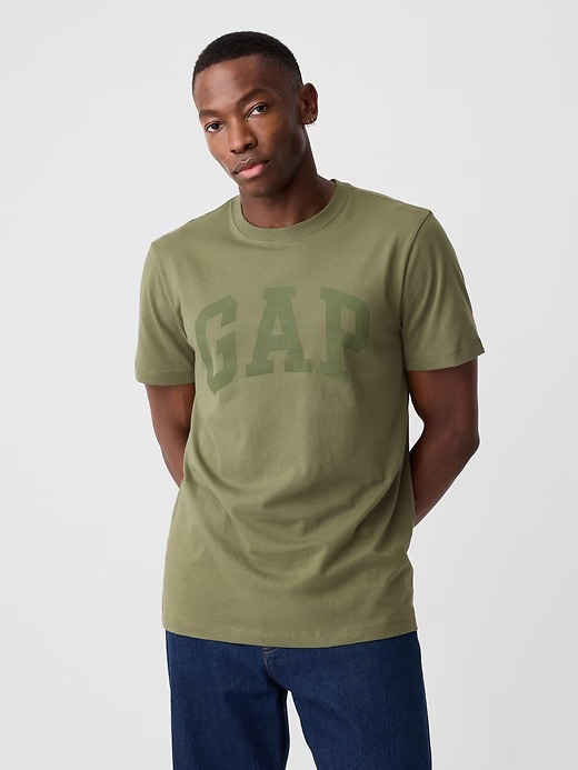 МУЖСКАЯ ФУТБОЛКА GAP