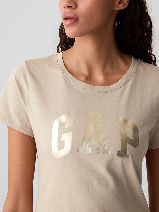 ЖЕНСКАЯ ФУТБОЛКА GAP