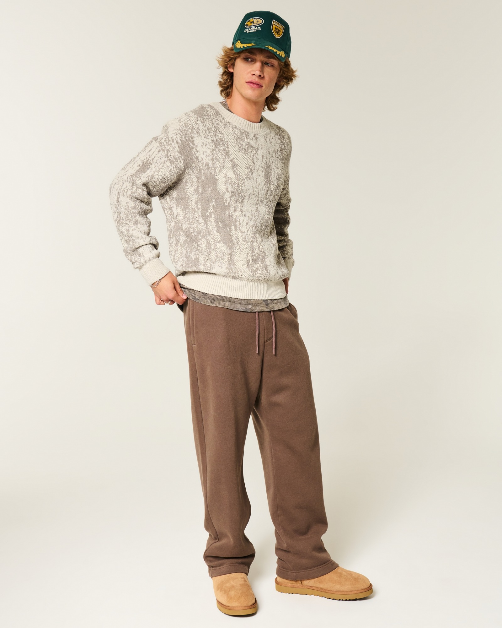 Свитер от Hollister