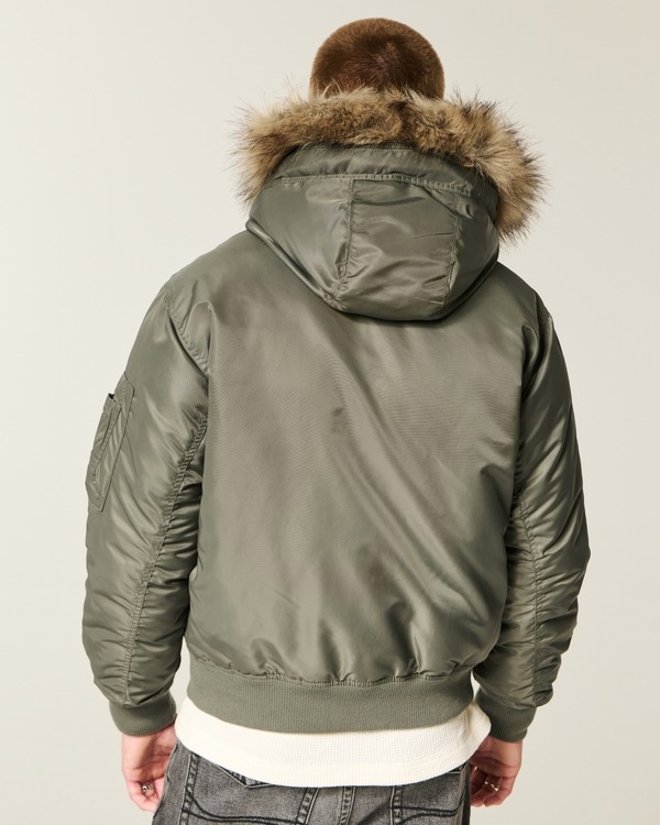 Утепленный бомбер Hollister